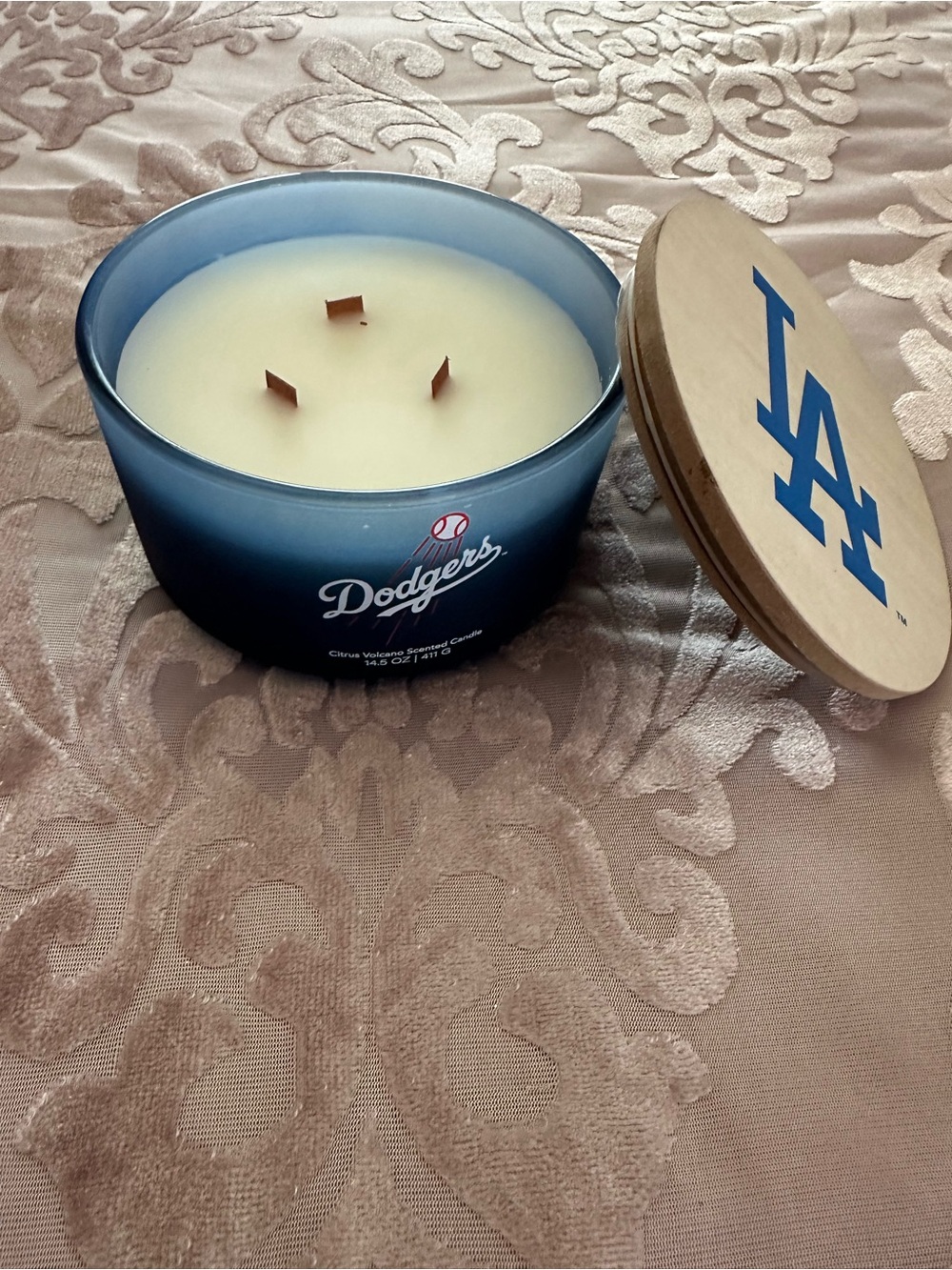 LA Dodgers Citrus Volcano Scented Wood-Wick Candle